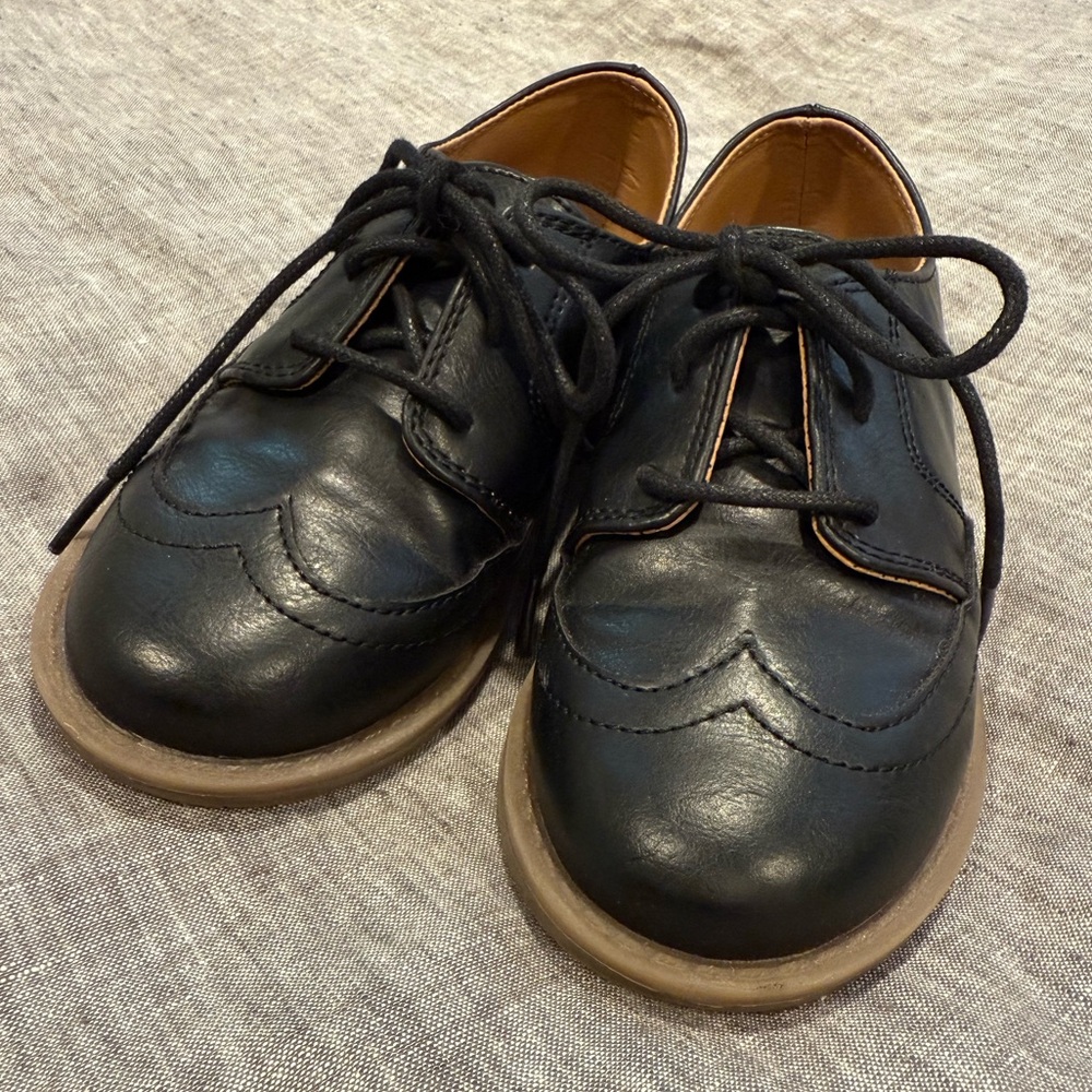 Gymboree Black Wingtip Kids Shoes
